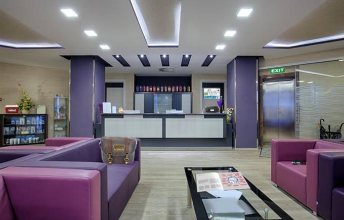 Escape Game Modern Clinic ゲームのスクリーンショット