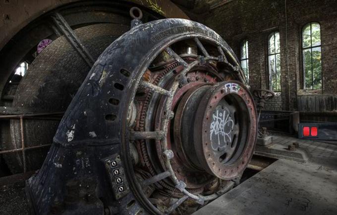 電気技術者を工場出荷時のエスケープ ゲームのスクリーンショット