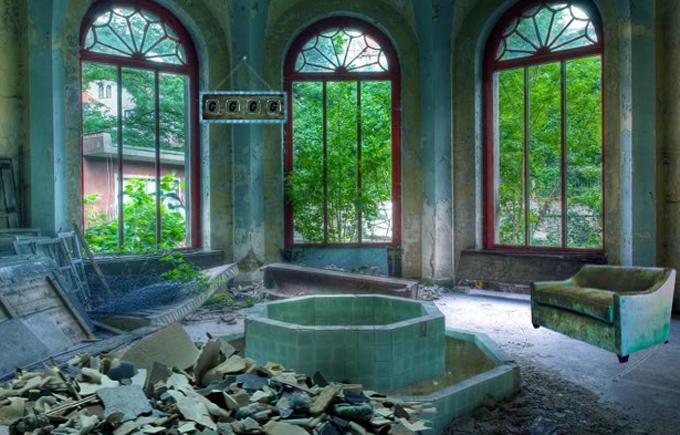 Old Abandoned House Escape Game Screenshot