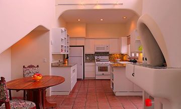 Giant Rock House Escape Game Screenshot