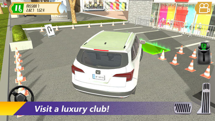 Screenshot of Car Parking: VIP Summer Club
