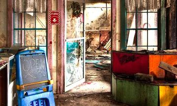 Toy Store And Factory Escape Game Screenshot