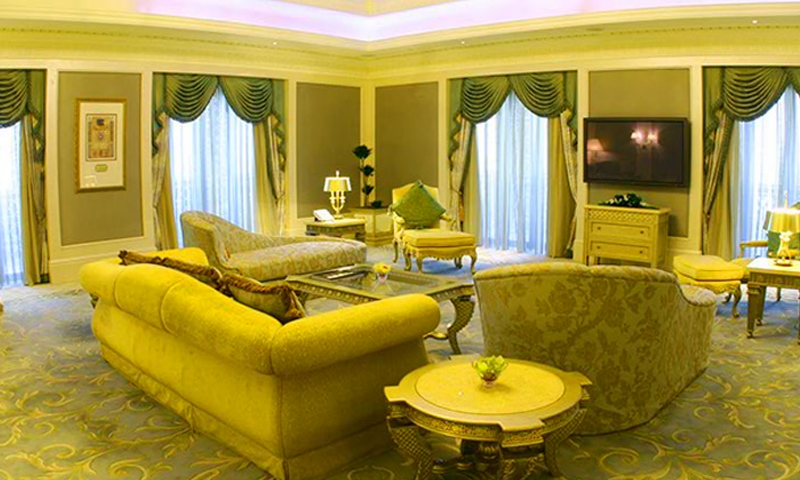 Captura de Tela do Jogo Escape From Emirates Palace