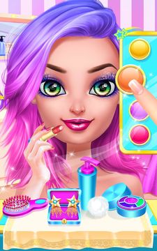 Pregnant Celebrity Star Salon Game Screenshot