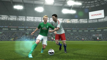 UEFA CHAMPIONS LEAGUE Game Screenshot