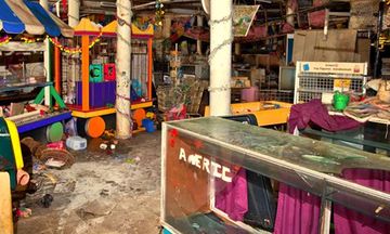 Toy Store And Factory Escape Game Screenshot