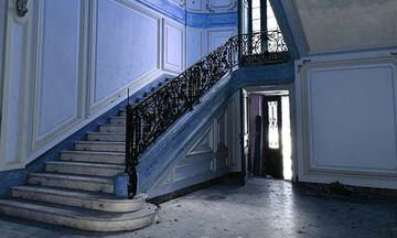 Escape From Chateau Lumiere Game Screenshot