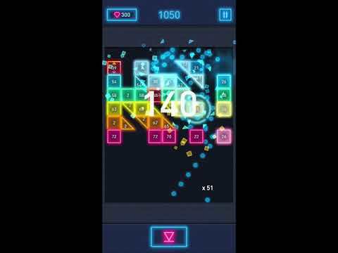 Screenshot dari video Brick Breaker: Neon Brick Ball