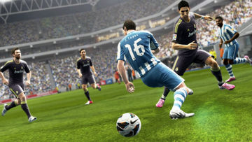 UEFA CHAMPIONS LEAGUE Game Screenshot