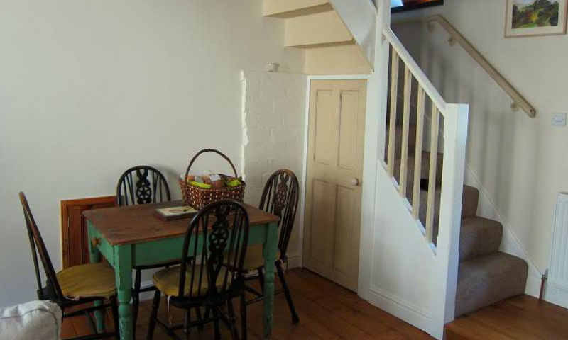 River Garden Cottage Escape 게임 스크린샷