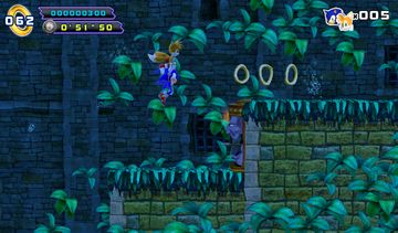Sonic 4 Episode II Game Screenshot