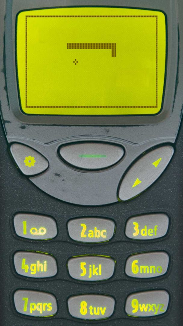 Screenshot of Snake '97: retro phone classic