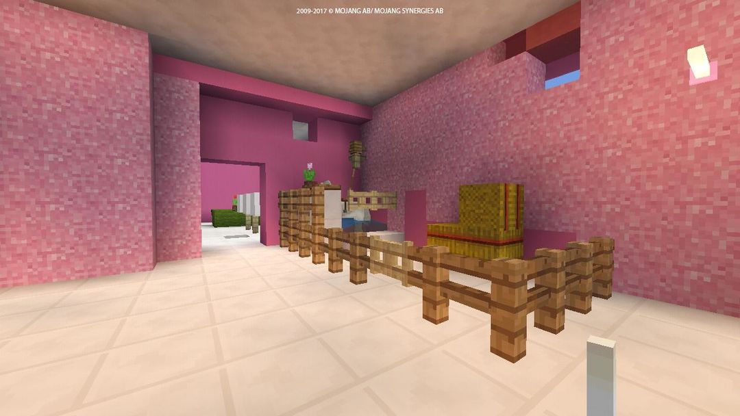 Screenshot of Pink princess house 2018 map for MCPE!