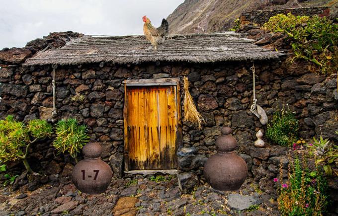 Medieval Village Escape Game Screenshot