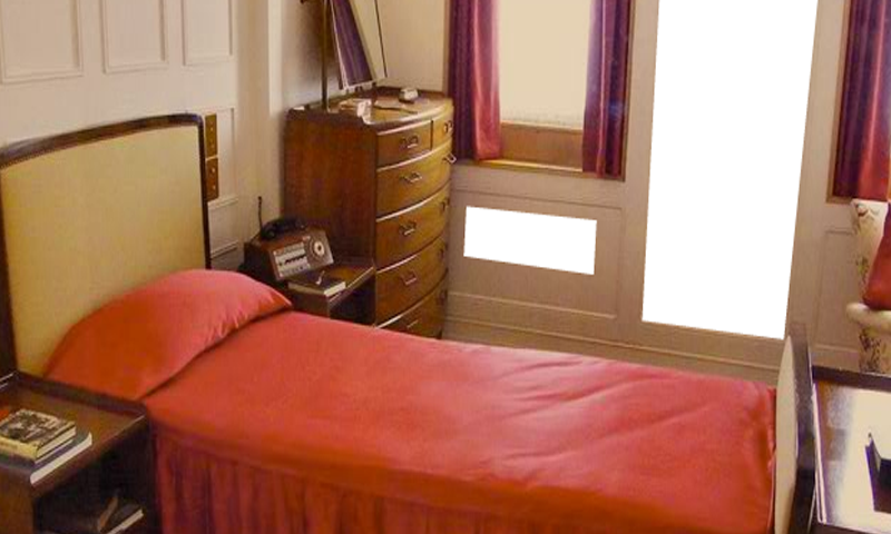 Escape From HMY Britannia Game Screenshot