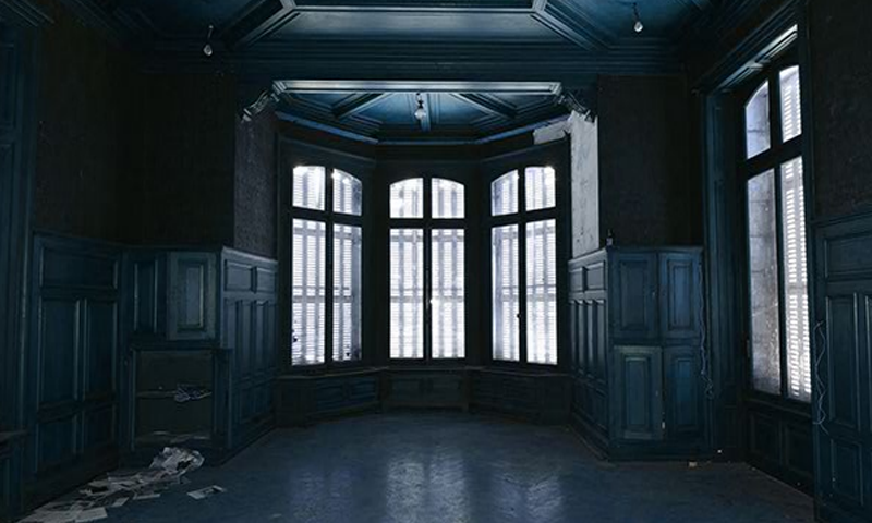 Escape From Chateau Lumiere Game Screenshot