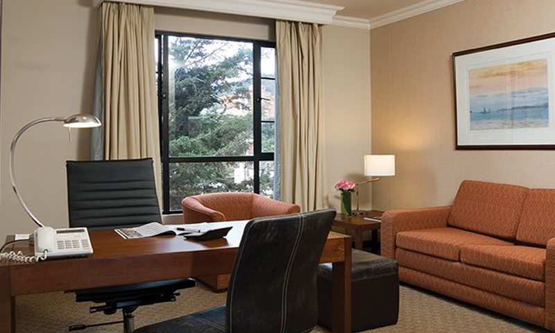 Escape From Hilton Bogota Game Screenshot