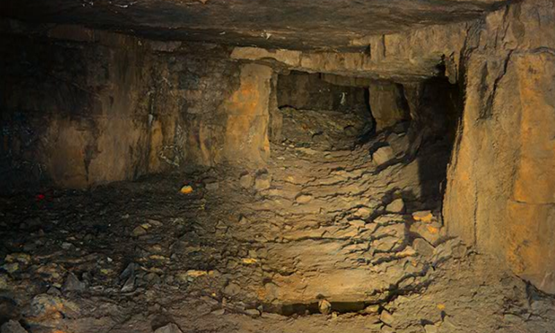 Escape From Limestone Mine Game Screenshot
