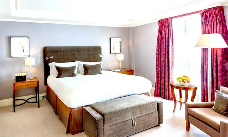 Escape From Stafford London Game Screenshot