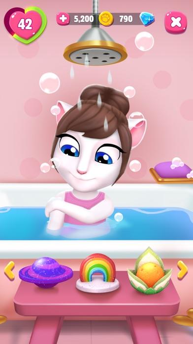 My Talking Angela 2+ Game Screenshot