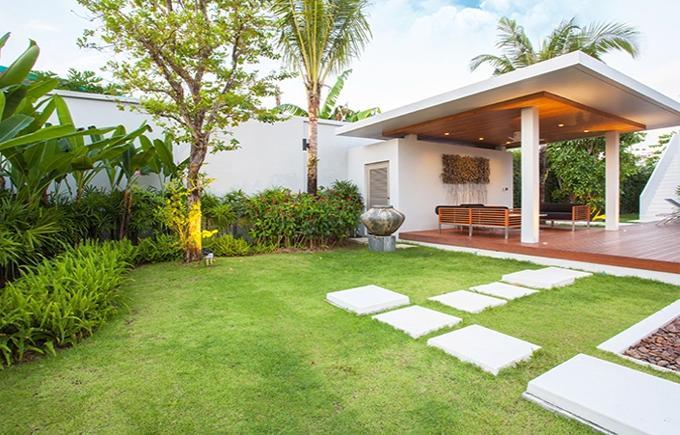 Can You Escape Luxury Pool Villa Game Screenshot