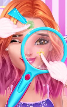 Pregnant Celebrity Star Salon Game Screenshot