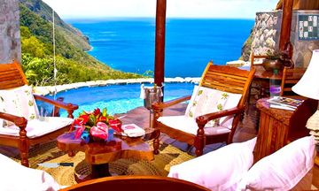 Cuplikan Layar Game Escape From Ladera Resort