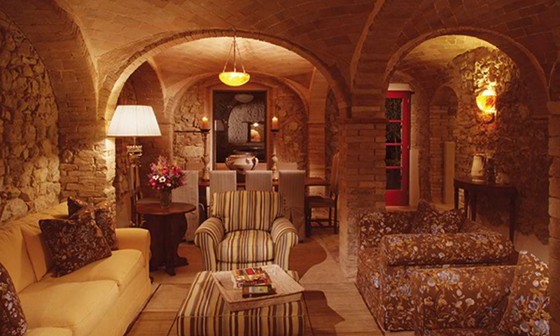 Castello Casole Hotel Escape Game Screenshot