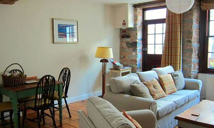 River Garden Cottage Escape 게임 스크린샷