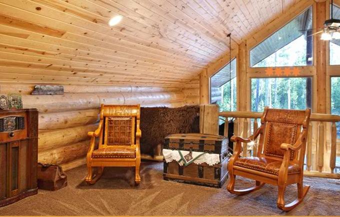 Classic Wooden Bungalow Escape Game Screenshot