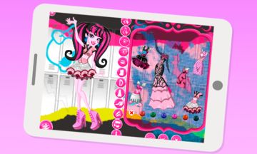 Dress up Draculaura Game Screenshot